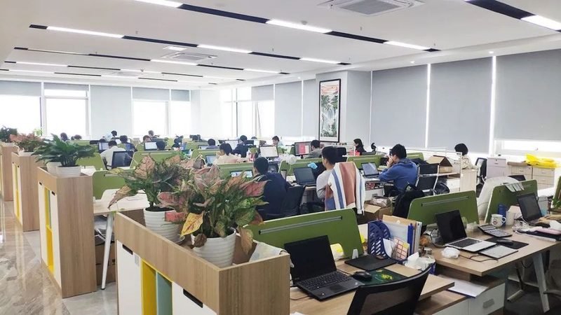 在IT运维远程监控过程中，数据治理与合规性至关重要。以下是一些关注要点：